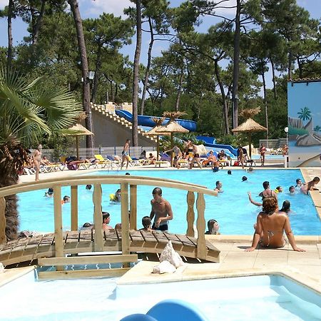 Hotel Camping Le Dauphin Saint-Georges-de-Didonne Exterior foto