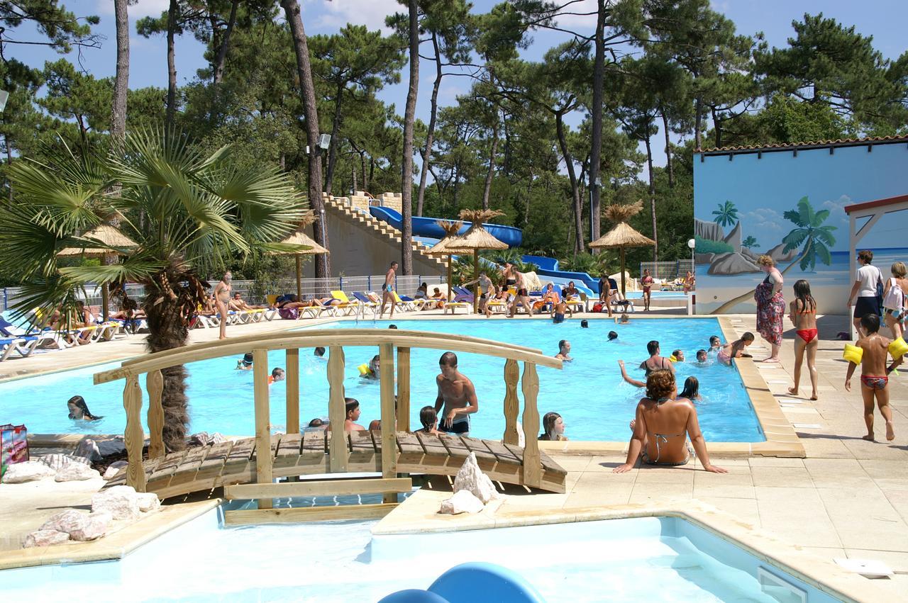Hotel Camping Le Dauphin Saint-Georges-de-Didonne Exterior foto