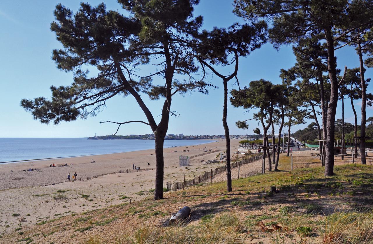 Hotel Camping Le Dauphin Saint-Georges-de-Didonne Exterior foto