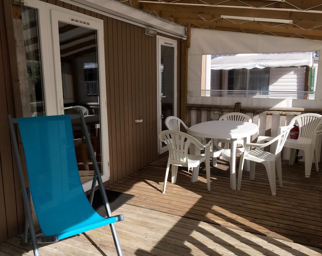 Hotel Camping Le Dauphin Saint-Georges-de-Didonne Exterior foto