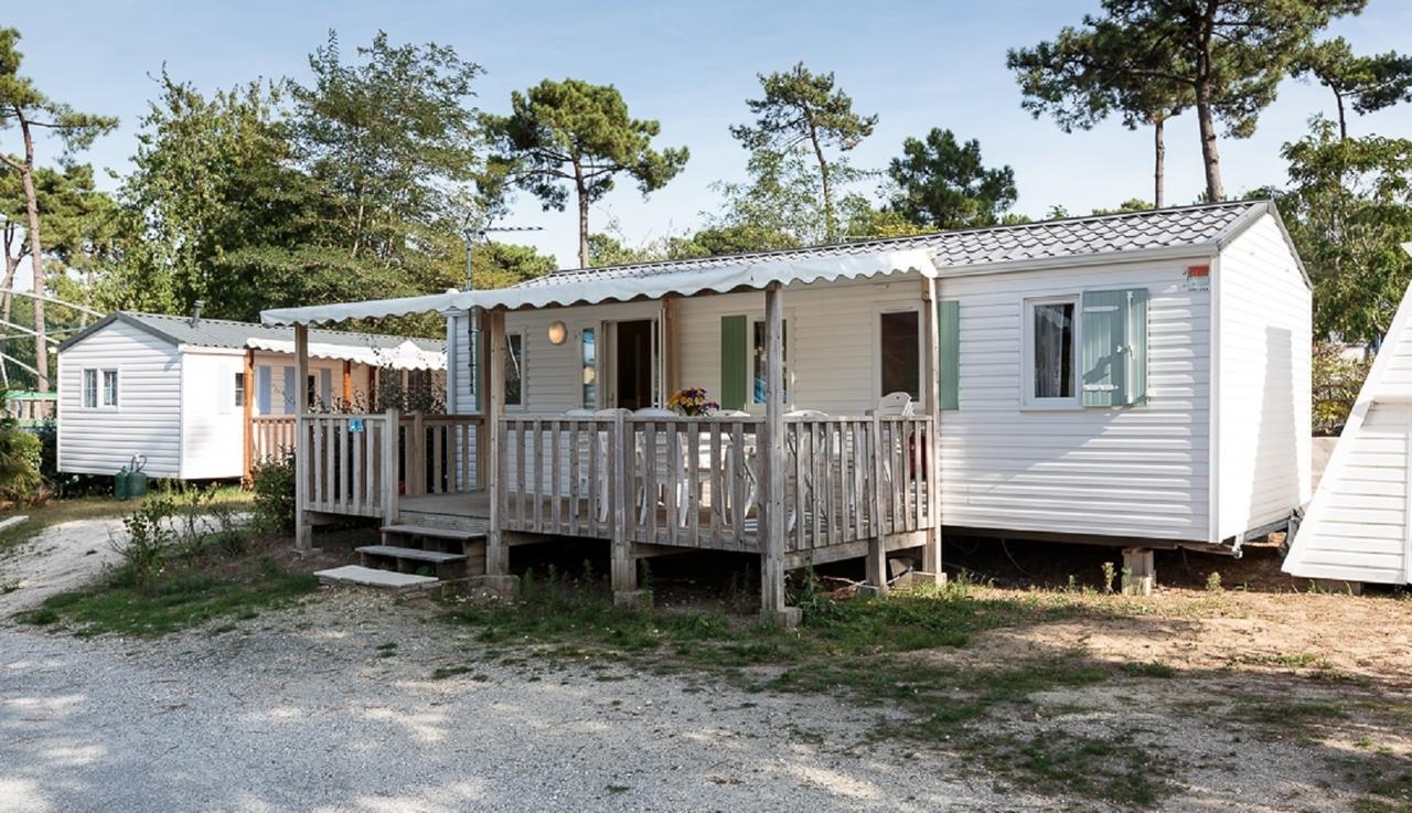 Hotel Camping Le Dauphin Saint-Georges-de-Didonne Exterior foto
